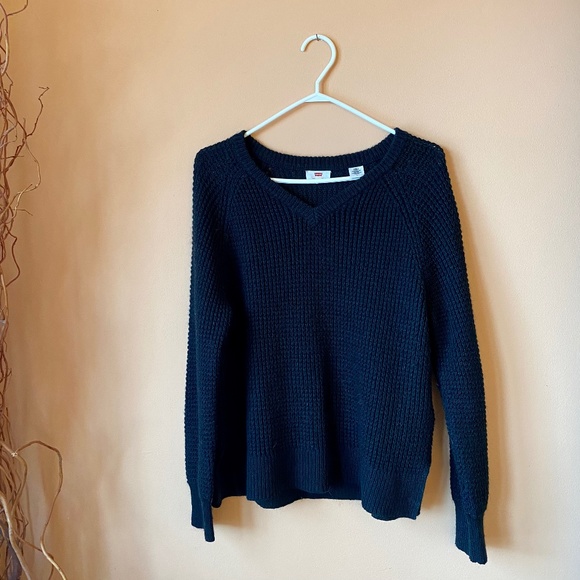 Levi’s Black Wool Blend V Neck Knit Sweater M - Picture 2 of 3